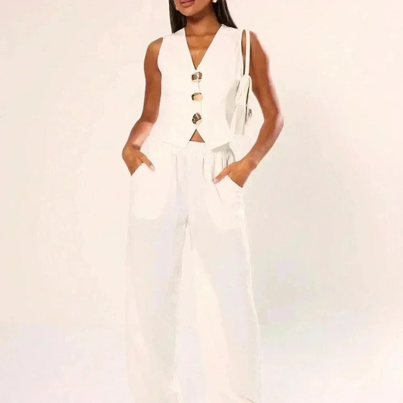 White Casual Women's Metal Button Sleeveless Minimalist Vest Top - Picture 4 of 5